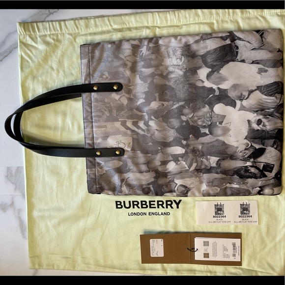 SOLD BURBERRY Rave Tote - Picture 2 of 5